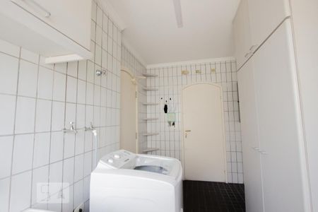 Apartamento à venda com 380m², 3 quartos e 4 vagasLavanderia