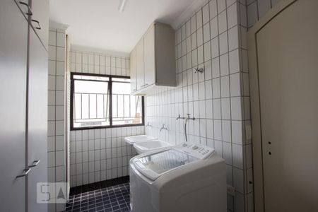 Apartamento à venda com 380m², 3 quartos e 4 vagasLavanderia