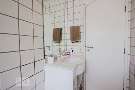 Apartamento à venda com 380m², 3 quartos e 4 vagasBanheiro 1