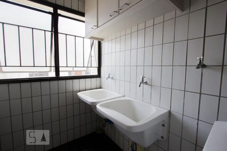 Apartamento à venda com 380m², 3 quartos e 4 vagasLavanderia