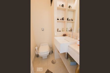 Apartamento à venda com 380m², 3 quartos e 4 vagasLavabo