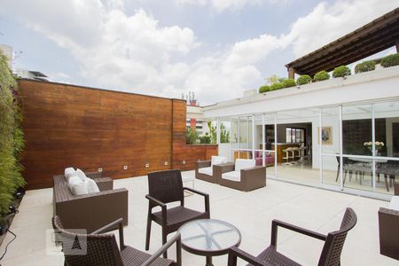 Apartamento à venda com 380m², 3 quartos e 4 vagasCobertura - Área externa