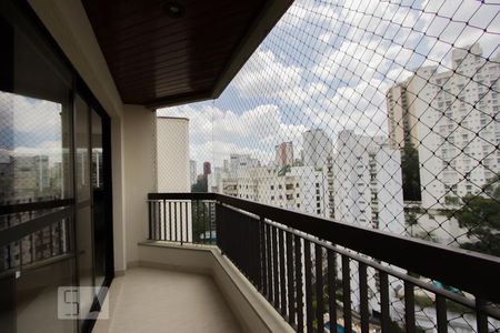 Apartamento à venda com 380m², 3 quartos e 4 vagasVaranda 2