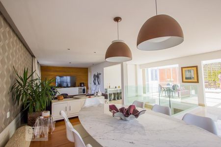 Apartamento à venda com 380m², 3 quartos e 4 vagasSala - Cobertura