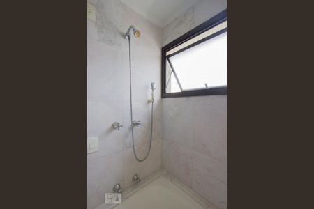 Apartamento à venda com 380m², 3 quartos e 4 vagasBanheiro suíte 2