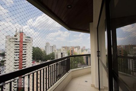 Apartamento à venda com 380m², 3 quartos e 4 vagasVaranda 2