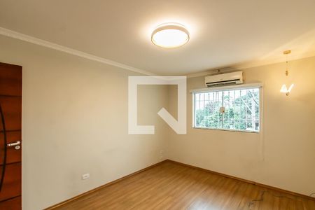 Quarto 1 de casa para alugar com 2 quartos, 120m² em Vila Guilhermina, São Paulo