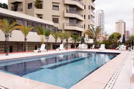 Apartamento à venda com 316m², 3 quartos e 4 vagasÁrea Comum - Piscina