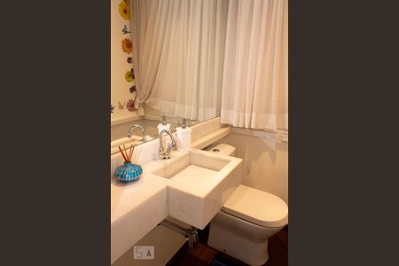 Apartamento à venda com 316m², 3 quartos e 4 vagasLavabo Inferior