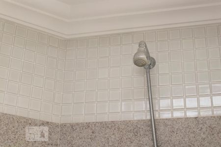 Apartamento à venda com 316m², 3 quartos e 4 vagasBanheiro da Suíte do Casal