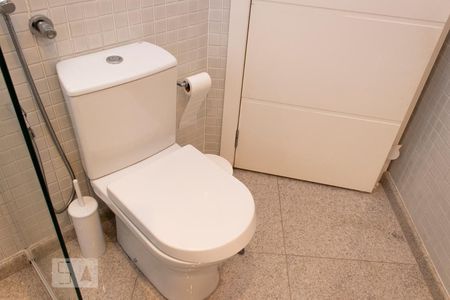 Apartamento à venda com 316m², 3 quartos e 4 vagasBanheiro Principal