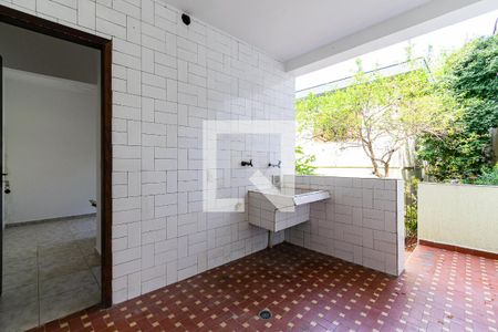 Casa à venda com 205m², 4 quartos e 2 vagas Casa à venda com 205m², 4 quartos e 2 vagasLavanderia