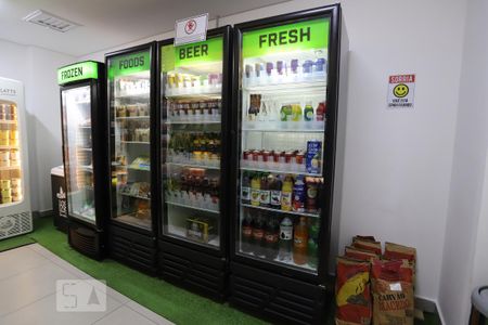 Mercadinho de apartamento para alugar com 2 quartos, 67m² em Empresarial 18 do Forte, Barueri