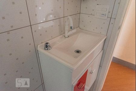 Pia de apartamento para alugar com 1 quarto, 35m² em Cambuci, São Paulo