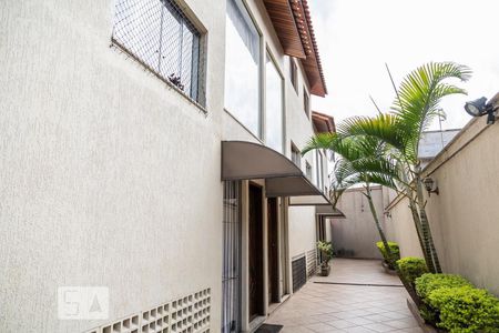 Casa de condomínio à venda com 146m², 3 quartos e 2 vagas Casa de condomínio à venda com 146m², 3 quartos e 2 vagasFachada