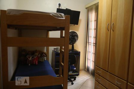 Casa de condomínio à venda com 146m², 3 quartos e 2 vagasQuarto 2
