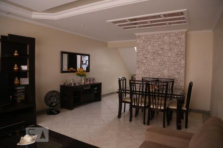 Sala de casa de condomínio à venda com 3 quartos, 146m² em Vila Salete, São Paulo