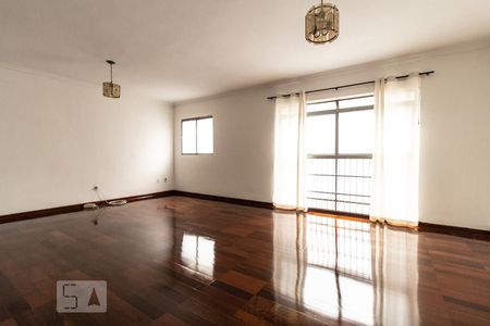 Apartamento à venda com 120m², 3 quartos e 1 vaga Apartamento à venda com 120m², 3 quartos e 1 vagaSala