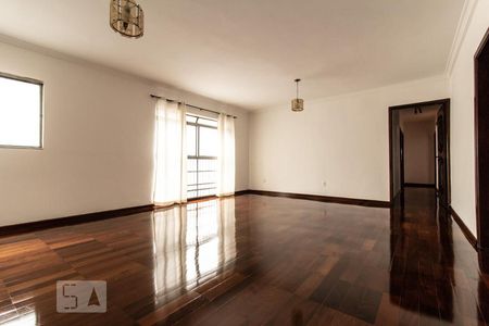 Apartamento à venda com 120m², 3 quartos e 1 vaga Apartamento à venda com 120m², 3 quartos e 1 vagaSala