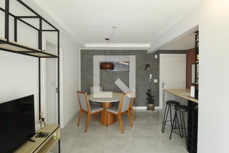 Sala de apartamento à venda com 2 quartos, 62m² em Passo da Areia, Porto Alegre