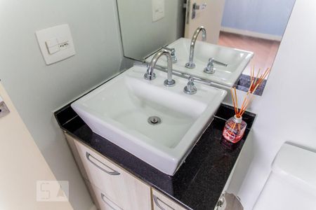 Apartamento à venda com 65m², 3 quartos e 2 vagas Apartamento à venda com 65m², 3 quartos e 2 vagasPia