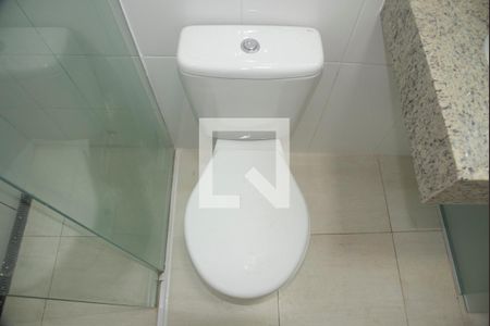 Banheiro de kitnet/studio para alugar com 1 quarto, 17m² em Mirandópolis, São Paulo