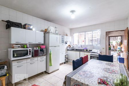 Casa à venda com 120m², 2 quartos e 2 vagas Casa à venda com 120m², 2 quartos e 2 vagasCozinha