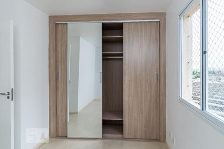 Apartamento para alugar com 50m², 2 quartos e 1 vagaQuarto 2 - Armários