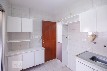 Apartamento para alugar com 77m², 3 quartos e 2 vagas Apartamento para alugar com 77m², 3 quartos e 2 vagasCozinha
