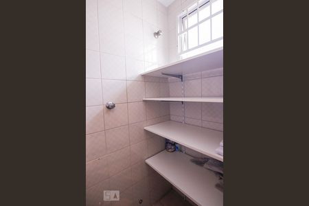 Apartamento para alugar com 77m², 3 quartos e 2 vagas Apartamento para alugar com 77m², 3 quartos e 2 vagasBanheiro de Serviço