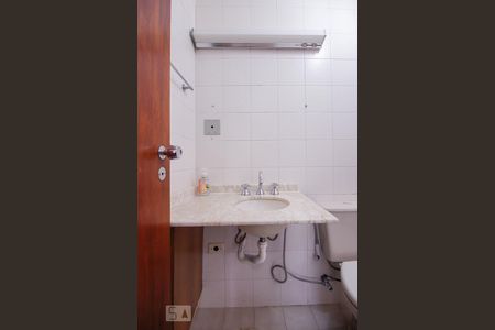 Apartamento para alugar com 77m², 3 quartos e 2 vagas Apartamento para alugar com 77m², 3 quartos e 2 vagasBanheiro Suíte