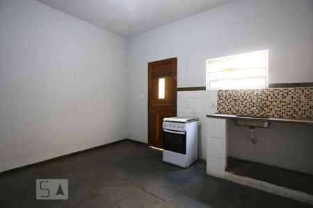 Cozinha de casa para alugar com 1 quarto, 40m² em Jardim Roberto, Osasco