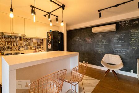 Sala de apartamento para alugar com 2 quartos, 84m² em Pinheiros, São Paulo