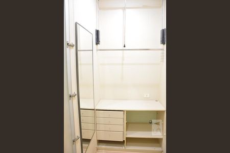 Apartamento à venda com 86m², 2 quartos e 1 vagaSuíte - Armários