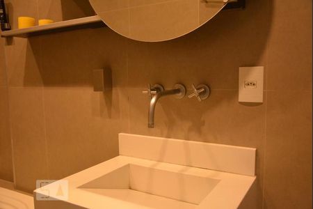 Apartamento à venda com 86m², 2 quartos e 1 vagaBanheiro da Suíte - Pia