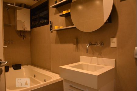 Apartamento à venda com 86m², 2 quartos e 1 vagaBanheiro da Suíte