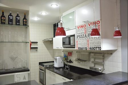 Apartamento à venda com 86m², 2 quartos e 1 vagaCozinha