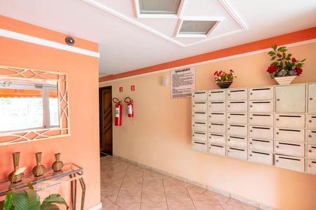 Hall de Entrada de apartamento para alugar com 2 quartos, 55m² em Parque São Vicente, Mauá