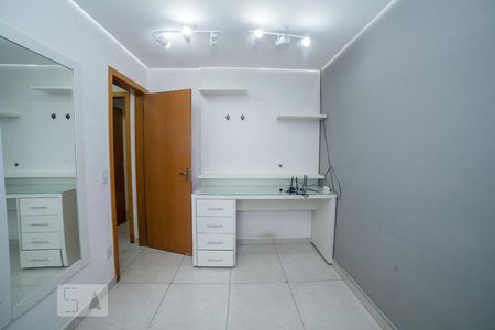 Quarto 1 de apartamento para alugar com 2 quartos, 45m² em Jaqueline, Belo Horizonte