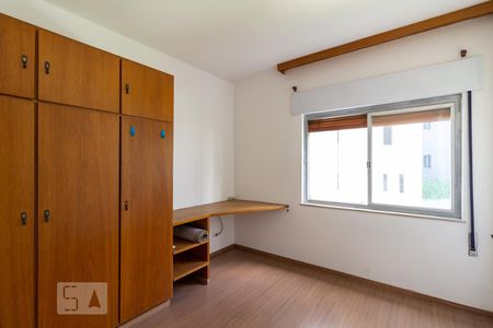 Apartamento à venda com 187m², 4 quartos e 1 vagaQuarto 2
