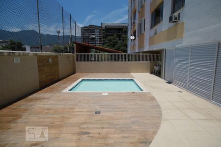 Apartamento à venda com 78m², 2 quartos e 1 vagaPiscina