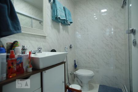 Apartamento à venda com 78m², 2 quartos e 1 vagaBanheiro Social