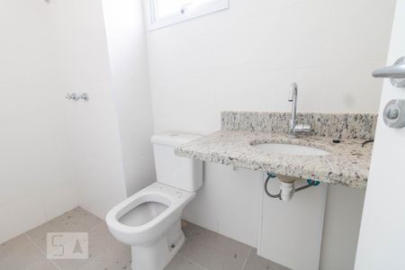 Apartamento à venda com 131m², 3 quartos e 4 vagasBanheiro da Suíte 2
