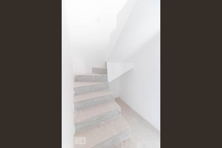 Apartamento à venda com 131m², 3 quartos e 4 vagasEscada