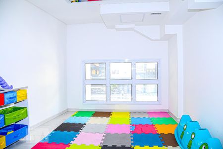 Studio à venda com 27m², 1 quarto e sem vaga Studio à venda com 27m², 1 quarto e sem vagaÁrea Comum - Playground