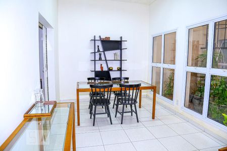 Studio à venda com 27m², 1 quarto e sem vaga Studio à venda com 27m², 1 quarto e sem vagaÁrea comum - Home office