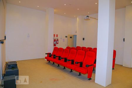 Studio à venda com 27m², 1 quarto e sem vaga Studio à venda com 27m², 1 quarto e sem vagaÁrea comum - Cinema