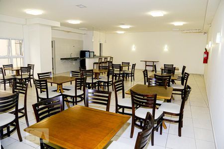 Studio à venda com 27m², 1 quarto e sem vaga Studio à venda com 27m², 1 quarto e sem vagaÁrea comum - Salão de festas