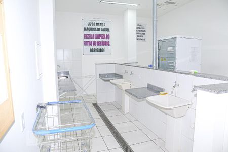 Studio à venda com 27m², 1 quarto e sem vaga Studio à venda com 27m², 1 quarto e sem vagaÁrea Comun - Lavanderia