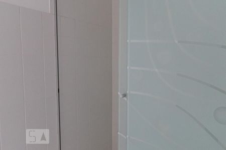 Banheiro de kitnet/studio à venda com 1 quarto, 27m² em República, São Paulo